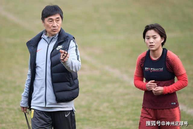 约什·理查德森宣布退役：铭记奋斗，无怨无悔告别篮球生涯